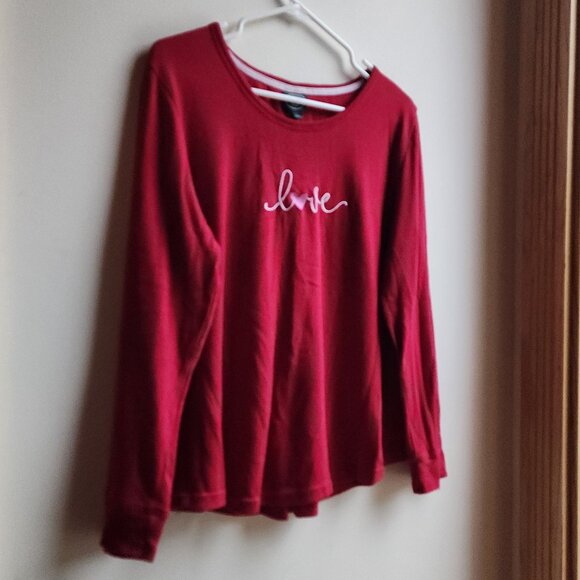 Laura Ashley Red "Love" Pajama Top Size Medium - Picture 4 of 15